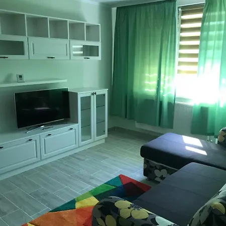 Green Loft Apartment